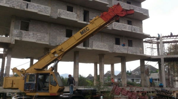 ขายรถเครน 4 ล้อ Kato 20 H เอกสารเล่มทะเบียน ขายรถเครน 4 ล้อ Kato 20 H เอกสารเล่มทะเบียน