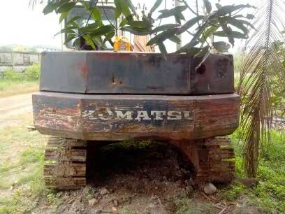 ขายโคมัสซุ PC100-3 ราคา420,000 บาท เจ้าของขายเอง ขายโคมัสซุ PC100-3 ราคา420,000 บาท เจ้าของขายเอง