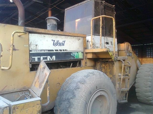 รถตักล้อยางขนาดใหญ่ TCM 870 มีตู้เก๋งแอร์ รถตักล้อยางขนาดใหญ่ TCM 870 มีตู้เก๋งแอร์