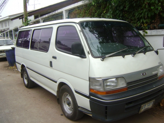 ขายรถตู้หัวจรวด