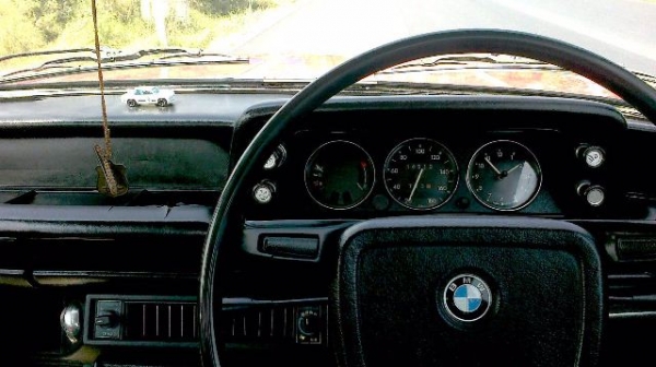 Bmw 2002 เดิมๆสภาพดี ราคาโทรมาเสนอเลยครับ ขอไม่ต่ำกว่าแสนกลางครับ