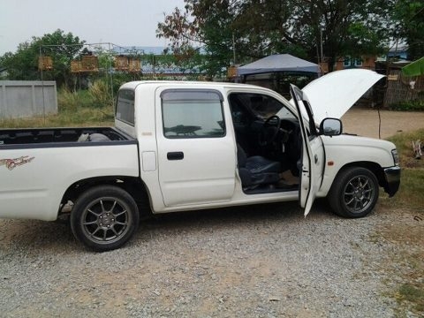 ขายเงินดาว กระบะโตโยต้าเครื่อง2Jz ge ติดแก๊สLPG d4d 38000