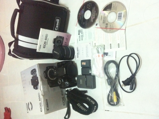 ขอขายกล้อง dslr canon พร้อมเลน 3ตัว อุปกรครบยก กล่องครับ