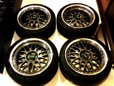 ล้อแม็กซ์17นิ้ว พร้อมยาง Lenso หน้า7.5หลัง8 ขนาด 4 รู100 ครับ ล้อแม็กซ์17นิ้ว พร้อมยาง Lenso หน้า7.5หลัง8 ขนาด 4 รู100 ครับ