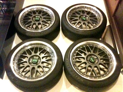 ล้อแม็กซ์17นิ้ว พร้อมยาง Lenso หน้า7.5หลัง8 ขนาด 4 รู100 ครับ ล้อแม็กซ์17นิ้ว พร้อมยาง Lenso หน้า7.5หลัง8 ขนาด 4 รู100 ครับ