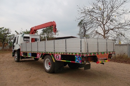 ขายรถ HINO 6 ล้อ FF177 หัวสิงห์ไฮเทค เครื่อง EH700/168 แรง ติดเครนท้องวี 3.7 ตัน ยาว 7.20 เมตร กระบะเนียม กว้าง 2.45 เตร เบรคทิฟฟี่ พวงมาลัยเพาเวอร์ พร้อมแอร์หนาวเย็น ขายรถ HINO 6 ล้อ FF177 หัวสิงห์ไฮเทค เครื่อง EH700/168 แรง ติดเครนท้องวี 3.7 ตัน ยาว 7.20 เมตร กระบะเนียม กว้าง 2.45 เตร เบรคทิฟฟี่ พวงมาลัยเพาเวอร์ พร้อมแอร์หนาวเย็น