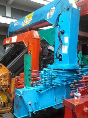 ขายเครน5ตันนำเข้า UNIC 5ปอก TADANO 6ปอก และ6ตัน4ปอก 3ปอก ท้องแบน