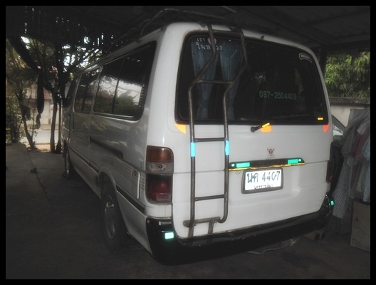 รถตู้หัวจรวด ปี96 สภาพดี สวยมาก รถตู้หัวจรวด ปี96 สภาพดี สวยมาก