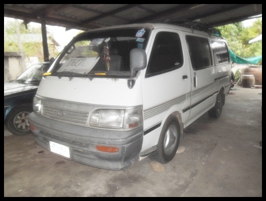 รถตู้หัวจรวด ปี96 สภาพดี สวยมาก รถตู้หัวจรวด ปี96 สภาพดี สวยมาก