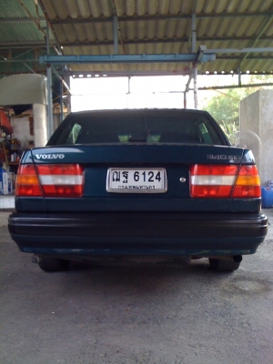 1995 วอลโว่ 940 se turbo ก.ออโต้ ติดแก๊สหัวฉีด สีเขียงเข้ม เบาะหนัง ภายในสวยจัด ภายนอกสวยมาก เครื่องช่วงล่างสมบูรณ์มาก เกียร์ดี ตัวถังสวย ล้อแม็กเดิม ถือว่าเป็นรถที่สวยคันหนึ่งของรุ่นนี้ ที่หายากมาก ๆๆ ถ้าหารุ่นใช้ต้องรีบมาดูรับรองไม่ผิดหวัง ซื้อได้ทั้งเง