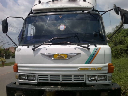 รถอีโน่ 10 ล้อ F18 พื้นเรียบ  178 แรงม้า  สนใจติดต่อ 081 - 6079515