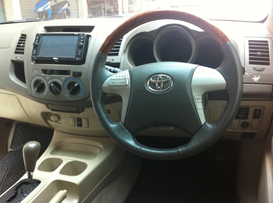 ขาย VIGO 4 ประตูขับ 2 เครื่อง 3.0G Auto