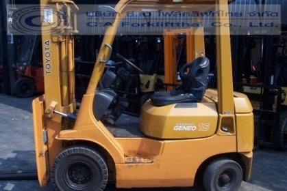 ขาย รถ โฟล์คลิฟท์ TOYOTA รุ่น 7-FD15