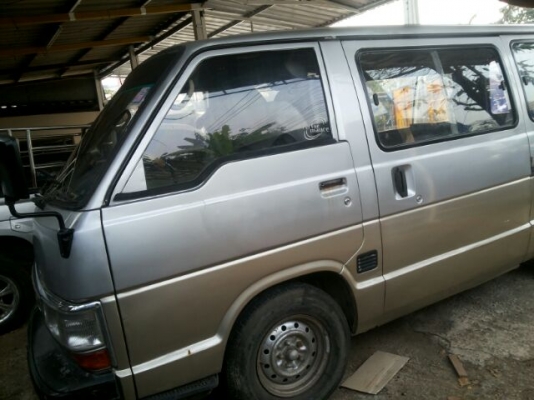 รถตู้ TOYOTA  เครื่อง ดีเซล 3 แอล แน่น ขับกลับได้เลย 45,500 บาท