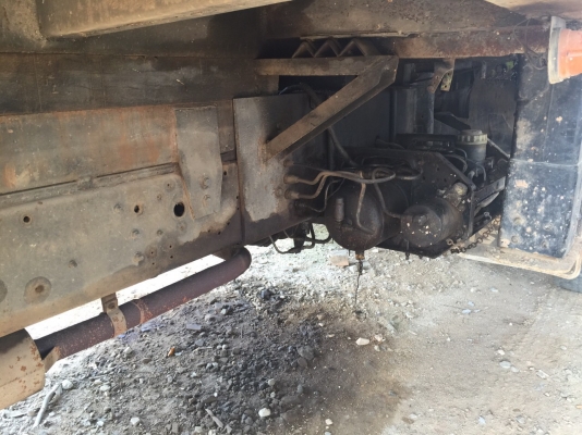 6ล้อดั้มติดเครน...175แรง เครน3.5ตัน ISUZU FRR12HA-3577226 เครื่อง 6BG1-698558 ปี2544 รถพร้อมใช้ เล่มติดมือ ภาษีไม่ขาด..