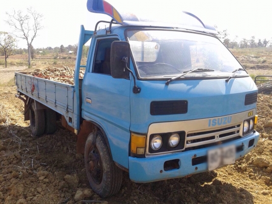 ขายรถบรรทุกหกล้อ Isuzu KS21 เครื่อง 4BE2-125 แรง หน้าF 6 น็อต เฟืองท้ายเดิม กระบะไม่ดัมพ์ช่วงยาว 4.30 เมตร ปั๊มแถว ทะเบียนพร้อม ขายรถบรรทุกหกล้อ Isuzu KS21 เครื่อง 4BE2-125 แรง หน้าF 6 น็อต เฟืองท้ายเดิม กระบะไม่ดัมพ์ช่วงยาว 4.30 เมตร ปั๊มแถว ทะเบียนพร้อม