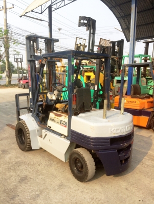 -:-*&bull;*ข า ย ร ถ ย ก นำ เ ข้ า*&bull;*-:-KOMATSU FD25-11 เครื่องดีเซล เสาสูง4เมตร งาเทได้ สนใจติดต่อ083-062-0223(ปอนด์)