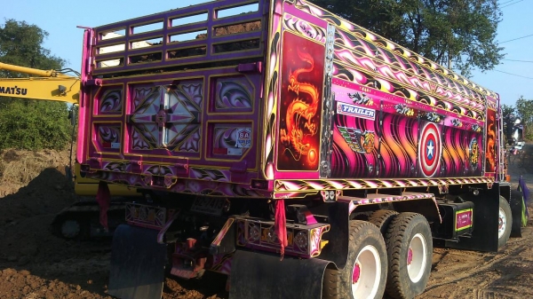 ขายรถ 10 ล้อดั้ม / ISUZUร๊อกกี้ 240 นางฟ้า ( มีระบบลากลูกพร้อม ) ขายรถ 10 ล้อดั้ม / ISUZUร๊อกกี้ 240 นางฟ้า ( มีระบบลากลูกพร้อม )