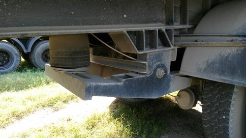 ++ ขายด่วน หางพื้นเรียบ 3 เพลา (มีระบบยกล้อ) ยี่ห้อวีไฮเทค ++ ติดต่อผู้ขายโดยตรงคุณตั้ม 081-9512529