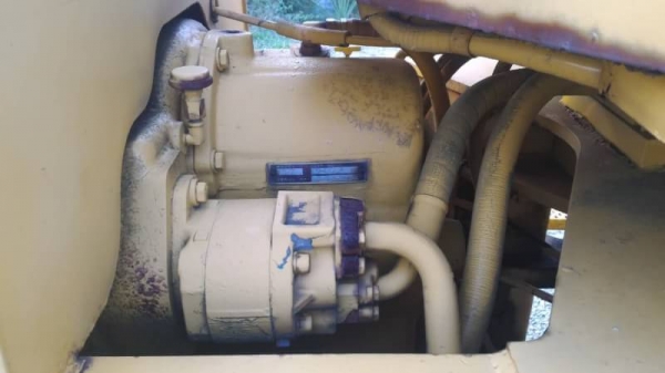 KOMATSU 515-2 เก่าญี่ปุ่น เครื่อง โคมัทสุ พร้อมใช้งาน โทร.090-986-2521 อ๊อบ