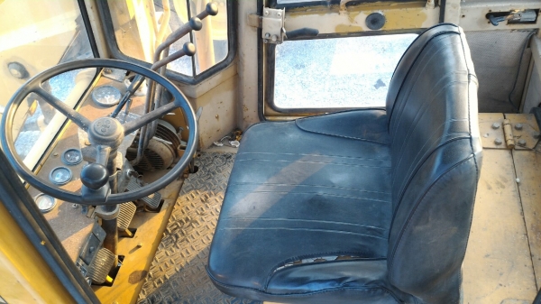 KOMATSU SD23-3 แขนยาว ตักใส่สิบล้อได้ เก่าญี่ปุ่น พร้อมใช้งาน ราคาถูก สุดคุ้ม โทร.090-986-2521 อ๊อบ