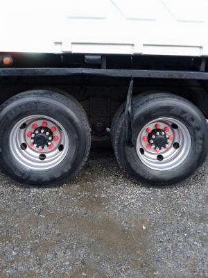 ขายรถสิบล้อ Hino FM1A 344แรง ปี55 พ่วงดั้มสามมิตร กระจกไฟฟา ภายในดำ ดั้มสามมิตร เบรคแห้งหินทราย   รถสวยพร้อมใช้งานวิ่งนอนแสนกว่าโล สภาพพร้อมใช้งาน ภายในสวย เครื่องโคตรจะสวย ยาง80\%  รถสวยจัดๆ