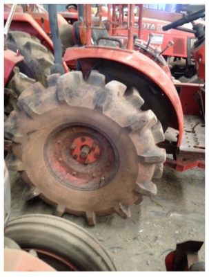 ขายรถแทรกเตอร์มือสอง