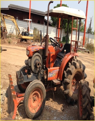 ขายรถแทรกเตอร์มือสอง