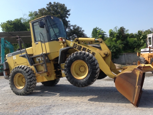 KOMATSU WA200-3 เก่าญี่ปุ่น สภาพสวยพร้อมใช้งาน โทร.090-986-2521 อ๊อบ