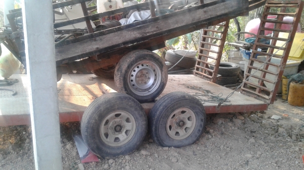 ขายรถไถคู่กับรถเกี่ยว