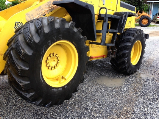 Komatsu Wa100-3 เก่าญี่ปุ่น สวย พร้อมใช้งาน โทร.090-986-2521 อ๊อบ Komatsu Wa100-3 เก่าญี่ปุ่น สวย พร้อมใช้งาน โทร.090-986-2521 อ๊อบ