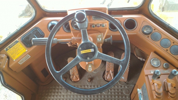 CAT 926E เก่าญี่ปุ่น สภาพดีมาก พร้อมใช้งาน โทร.090-986-2521 อ๊อบ