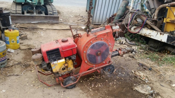 ขาย เครื่องปั้มปูน ยิงปูนคอนกรีต เข้าที่แคบใต้ตึก เครื่อง YANMAR ดีเชล สูบเดียว พร้อมใช้ ขาย เครื่องปั้มปูน ยิงปูนคอนกรีต เข้าที่แคบใต้ตึก เครื่อง YANMAR ดีเชล สูบเดียว พร้อมใช้