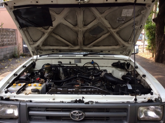 TOYOTA HILUX YN  106 4 WD คานแข็ง สภาพสวยพร้อมใช้