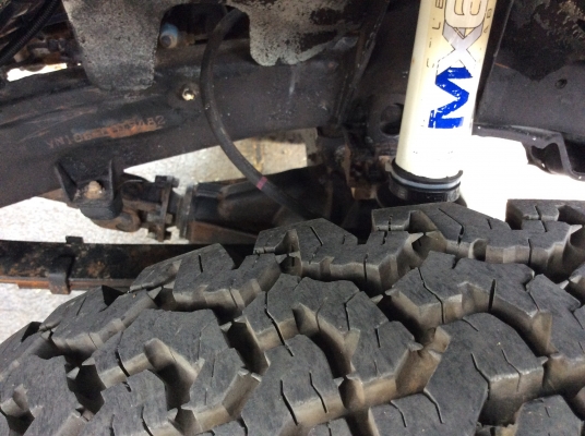 TOYOTA HILUX YN  106 4 WD คานแข็ง สภาพสวยพร้อมใช้