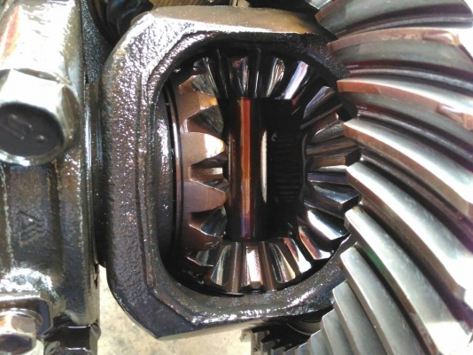 เฟืองท้ายใส่โตโยต้าไมตี้ วีโก้ รถตู้หัวจรวด รถตู้คอมมูเตอร์ เบอร์8 39 อัตราทด4.9 ราคา5000บาท อยู่ดอนเมืองTEL0890671028 ID Line 0890671028