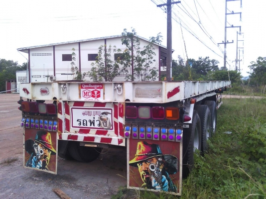 ขายหาง พื้นเรียบ สามมิต 3 เพลา. ยัด  ปี 45.    สนใจติดต่อ  081 - 6079515