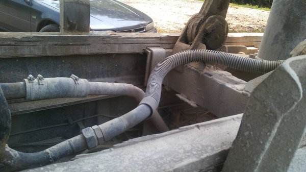 รถมิตซู 10 ล้อดั้ม FN527M - TF  220 แรงม้า. ปี 38.     สนใจติดต่อ  081 - 6079515