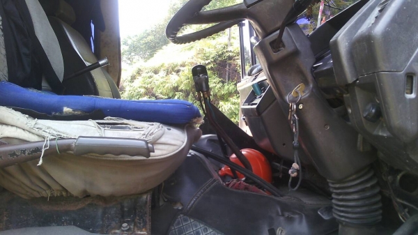 รถมิตซู 10 ล้อดั้ม FN527M - TF  220 แรงม้า. ปี 38.     สนใจติดต่อ  081 - 6079515