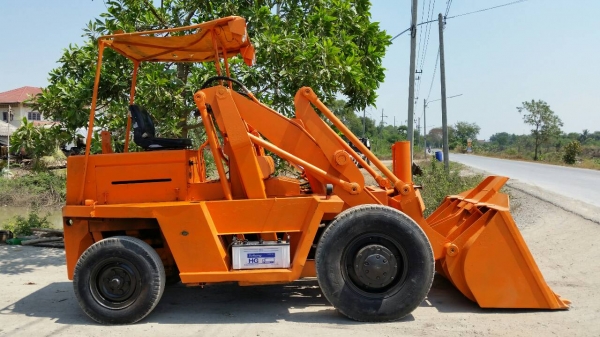 ขายด่วนรถตักยกล้อยางTCM SD22N2ยก-ตัก2.2ตันยกสูง4เมตรเกียรออโต้รถนอกนำเข้ายังไม่เคยใช้งานในเมืองไทยเลย=รุ่นใหม่ขายถูกๆ