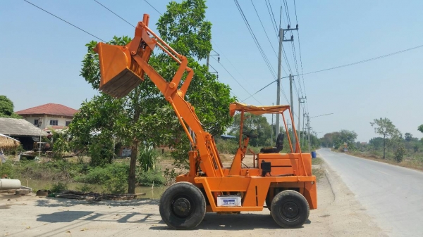 ขายด่วนรถตักยกล้อยางTCM SD22N2ยก-ตัก2.2ตันยกสูง4เมตรเกียรออโต้รถนอกนำเข้ายังไม่เคยใช้งานในเมืองไทยเลย=รุ่นใหม่ขายถูกๆ