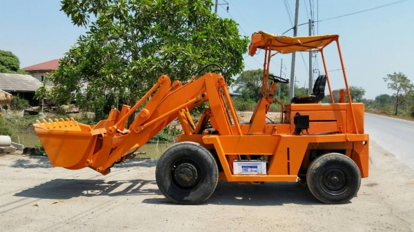 ขายด่วนรถตักยกล้อยางTCM SD22N2ยก-ตัก2.2ตันยกสูง4เมตรเกียรออโต้รถนอกนำเข้ายังไม่เคยใช้งานในเมืองไทยเลย=รุ่นใหม่ขายถูกๆ