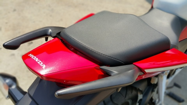 CBR300 2014 รถบ้านเจ้าของมือเดียว วิ่งน้อย ประกันครบ พร้อมใช้ ไม่แพงต่อรองได้ครับ