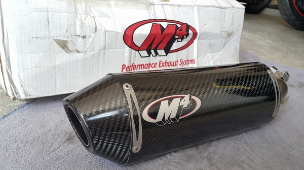 M4 แท้ สำหรับ CB500 ตรงรุ่น ใช้ไม่เกิน 2,000 กิโล ขายไม่แพง