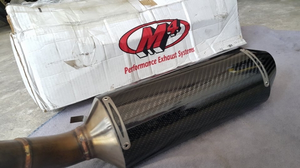 M4 แท้ สำหรับ CB500 ตรงรุ่น ใช้ไม่เกิน 2,000 กิโล ขายไม่แพง