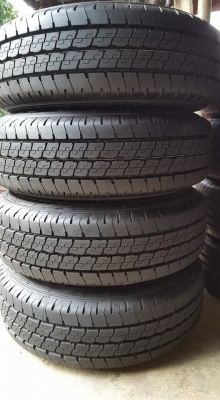 ขายยางดันลอปถอดป้ายแดงขอบ15 4เส้น ราคา8,000บาท