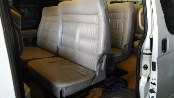 รถตู้JOYLONG ปี2015 วิ่งมา250000ก.ม. สีขาว พึ่งเปลี่ยนเครื่องโตโยต้า1UZ สภาพดีพร้อม แอร์ไมโครบัสฉ่ำๆ ก๊าซNGV 100ลิตร 2ถัง กระจกไฟฟ้า ใช้อะไหล่โตโยต้าได้กว่า90\%ครับ ตัวรถกว้างเท่าคอมมูเตอร์ แต่ได้ตัวรถยาวกว่าคอมมูเตอร์75ซ.ม. ขายเงินสดเท่านั้น ราคา400000บาท รถตู้JOYLONG ปี2015 วิ่งมา250000ก.ม. สีขาว พึ่งเปลี่ยนเครื่องโตโยต้า1UZ สภาพดีพร้อม แอร์ไมโครบัสฉ่ำๆ ก๊าซNGV 100ลิตร 2ถัง กระจกไฟฟ้า ใช้อะไหล่โตโยต้าได้กว่า90\%ครับ ตัวรถกว้างเท่าคอมมูเตอร์ แต่ได้ตัวรถยาวกว่าคอมมูเตอร์75ซ.ม. ขายเงินสดเท่านั้น ราคา400000บาท