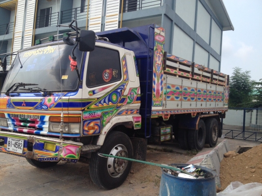 Mitsubishi 240แรง สิบล้อ