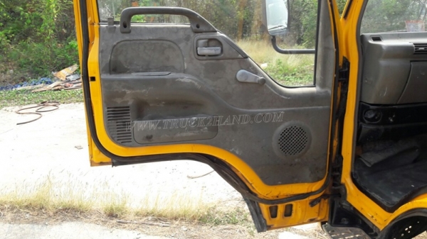 รถบรรทุก 6 ล้อ ISUZU   รถใช้งานได้ปกติ   เอกสารพร้อมโอน