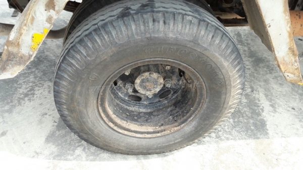 รถบรรทุก 6 ล้อ ISUZU   รถใช้งานได้ปกติ   เอกสารพร้อมโอน